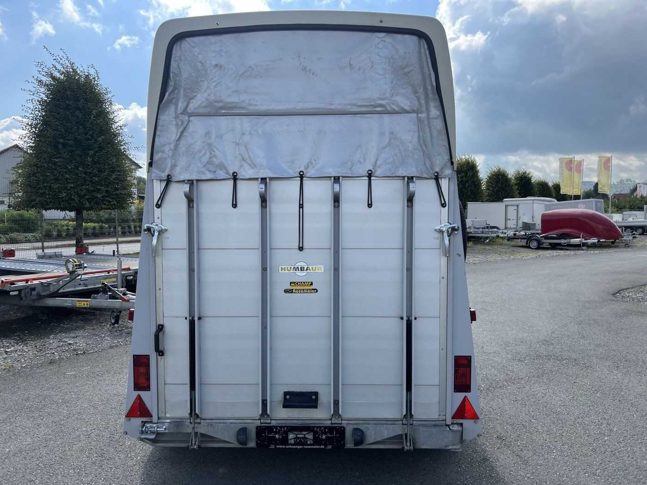 HUMBAUR HP 2000 Pferdeanhänger - Car trailer: picture 4 HUMBAUR HP 2000 Pferdeanhänger - Car trailer: picture 4