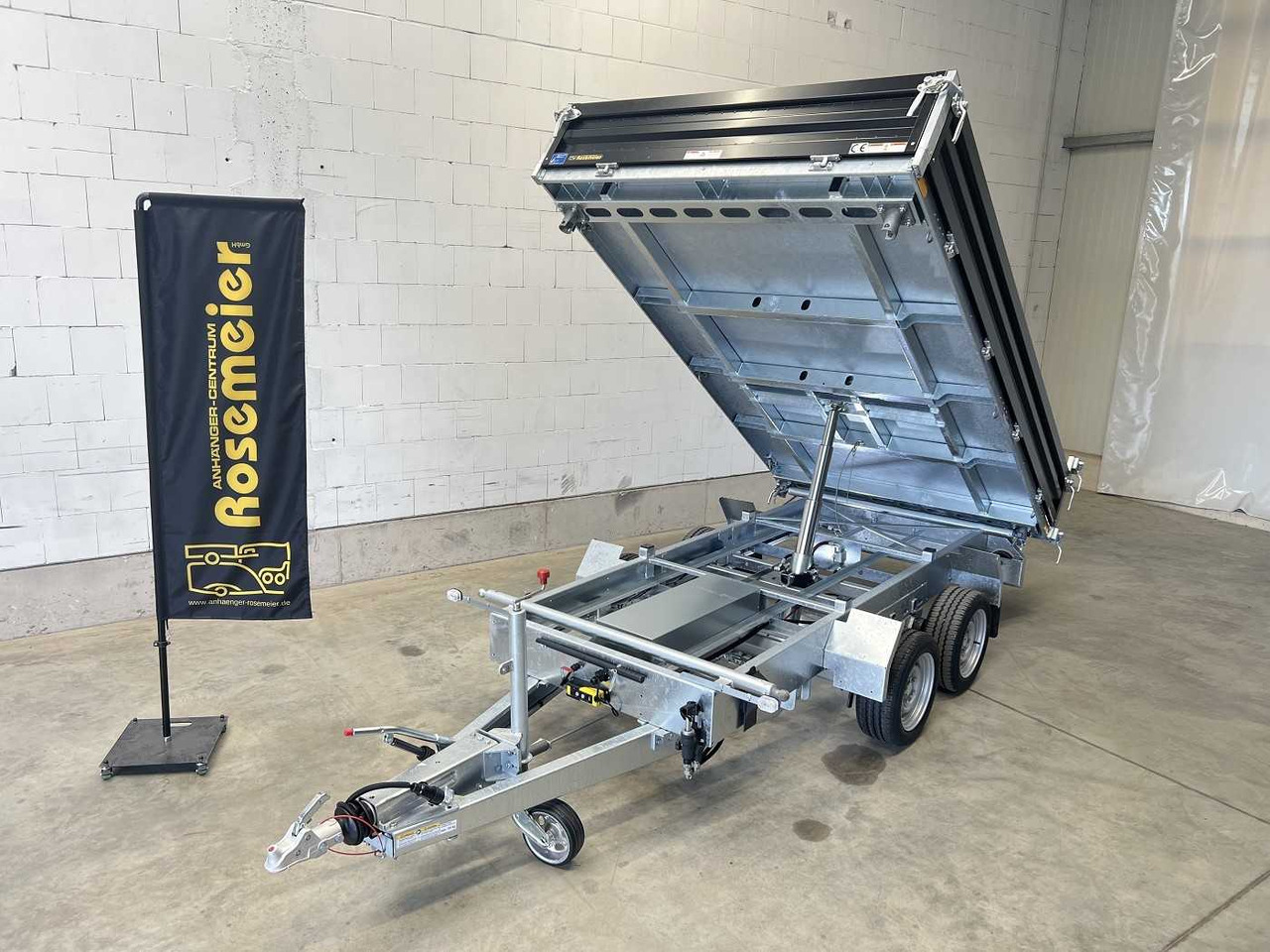 New Tipper trailer HUMBAUR HTK 3500.31 Stahl Black Dreiseitenkipper: picture 28