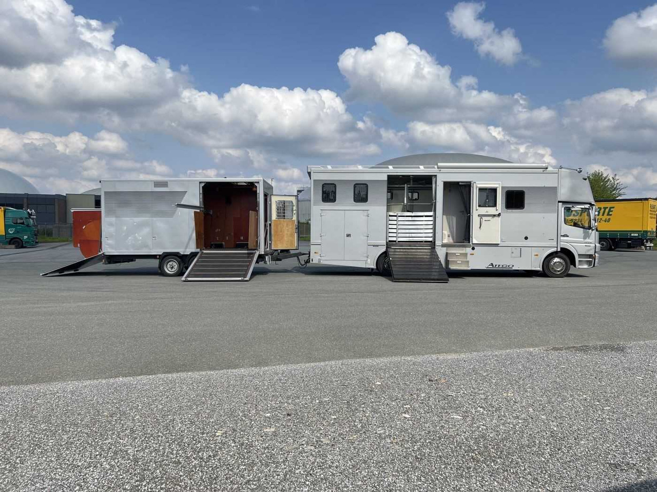 MERCEDES-BENZ Atego 1229 + Anhänger LKW - Horse truck: picture 2 MERCEDES-BENZ Atego 1229 + Anhänger LKW - Horse truck: picture 2