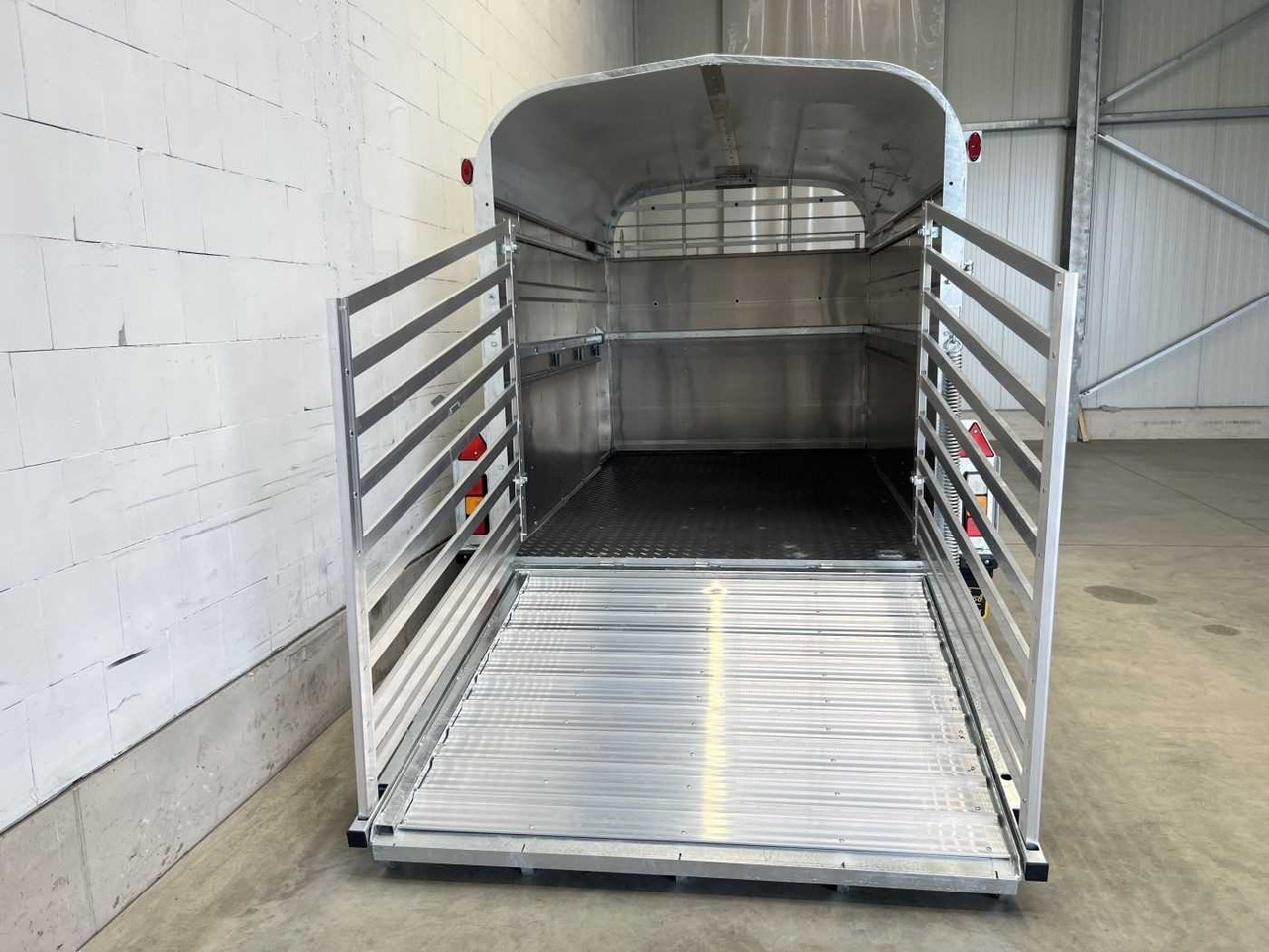 NUGENT L3018H Viehanhänger Nugent - Livestock trailer: picture 3 NUGENT L3018H Viehanhänger Nugent - Livestock trailer: picture 3