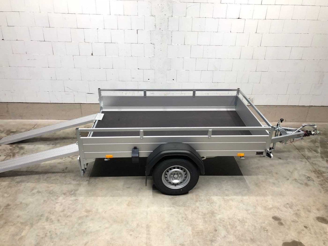 SARIS McAlu Pro 255 153 1500 1 Rampe Kastenanhänger ge - Car trailer: picture 2 SARIS McAlu Pro 255 153 1500 1 Rampe Kastenanhänger ge - Car trailer: picture 2