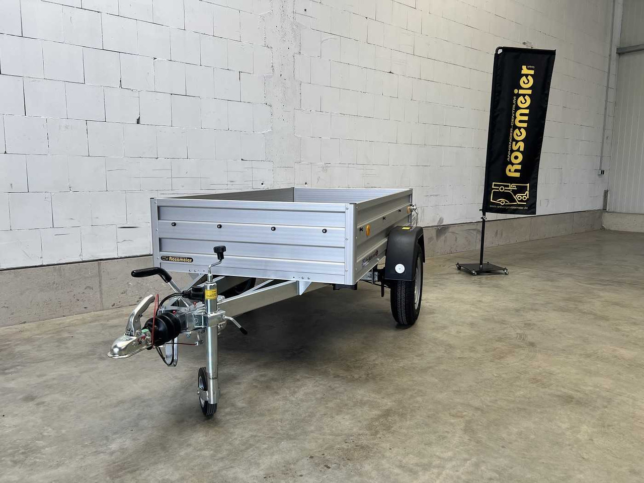 New Car trailer TPV TL-EB 2010/100 AL Kastenanhänger gebremst: picture 17