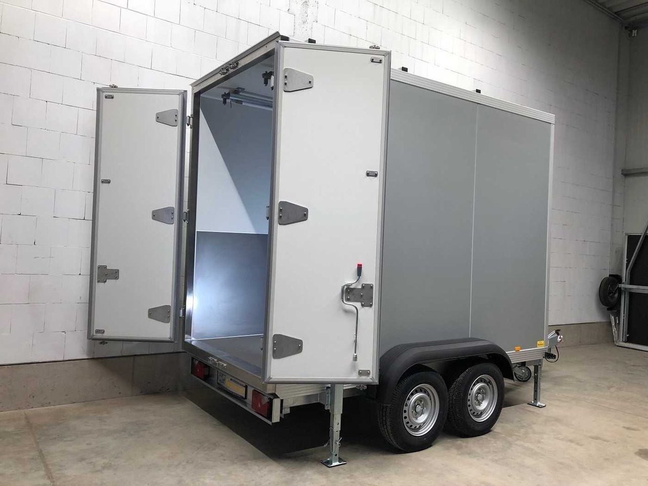 UNSINN KIK 3030-14-1500 Rohrbahn Kühlanhänger - Refrigerator trailer: picture 4 UNSINN KIK 3030-14-1500 Rohrbahn Kühlanhänger - Refrigerator trailer: picture 4