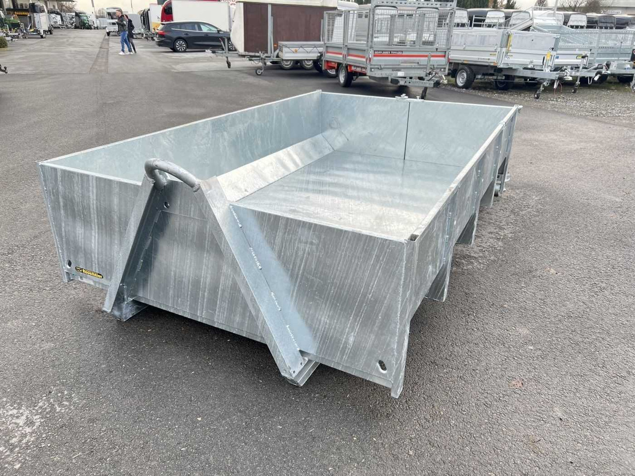 New Tipper trailer VEZEKO Mulde 575 Konos Tridem Muldenkipper: picture 12