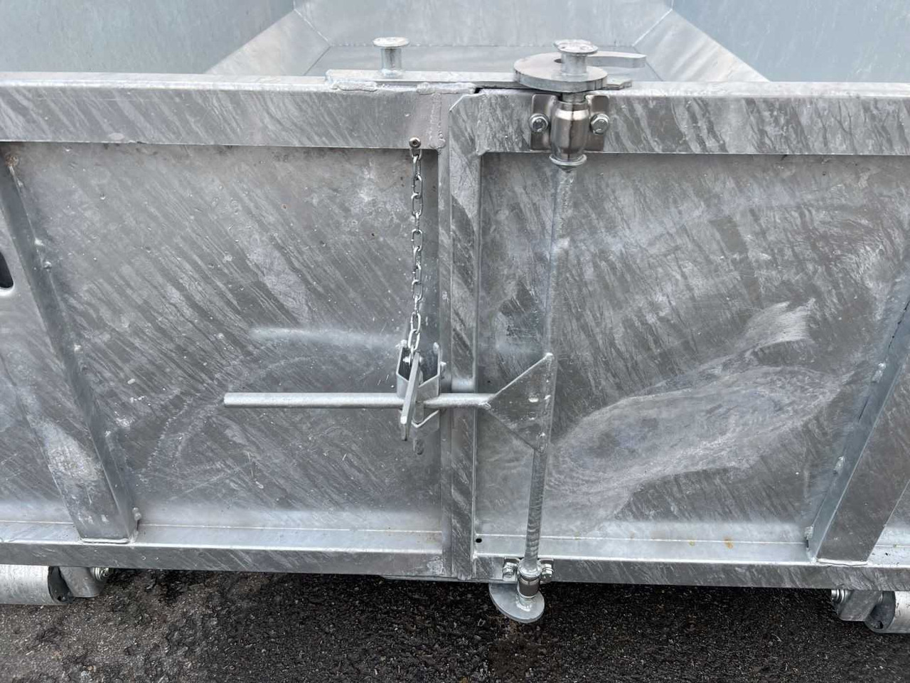 New Tipper trailer VEZEKO Mulde 575 Konos Tridem Muldenkipper: picture 7