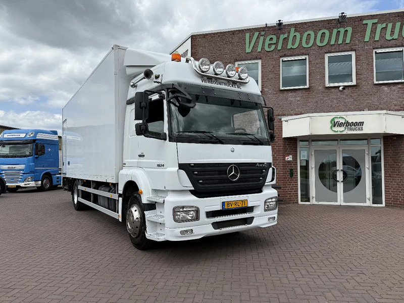 Mercedes-Benz Axor 1824 Axor 1824L mit 7.70m Koffer und Ladebordwand - Box truck: picture 1 Mercedes-Benz Axor 1824 Axor 1824L mit 7.70m Koffer und Ladebordwand - Box truck: picture 1