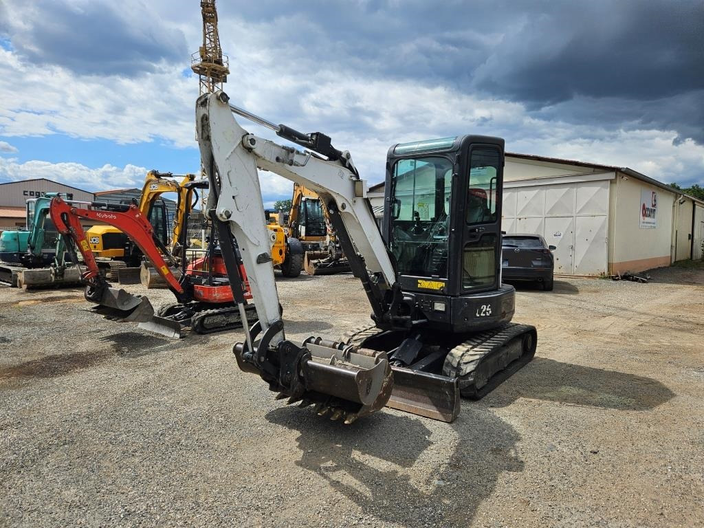 BOBCAT E 26 - Mini excavator: picture 2 BOBCAT E 26 - Mini excavator: picture 2