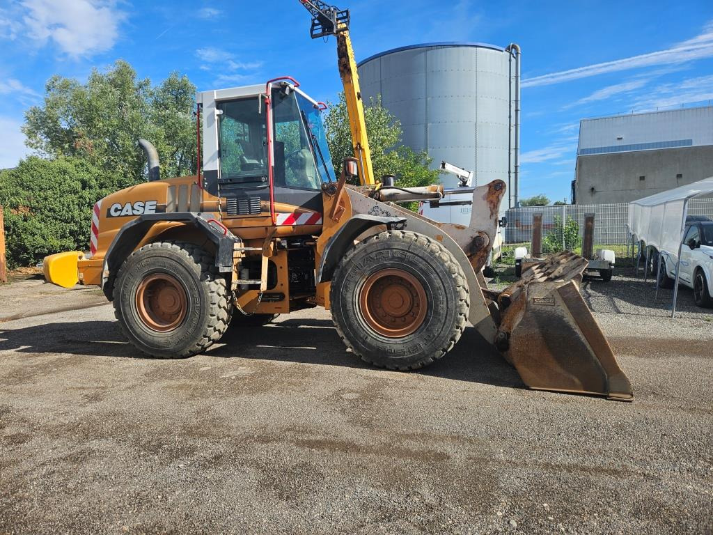 Wheel loader CASE 621 D: picture 11