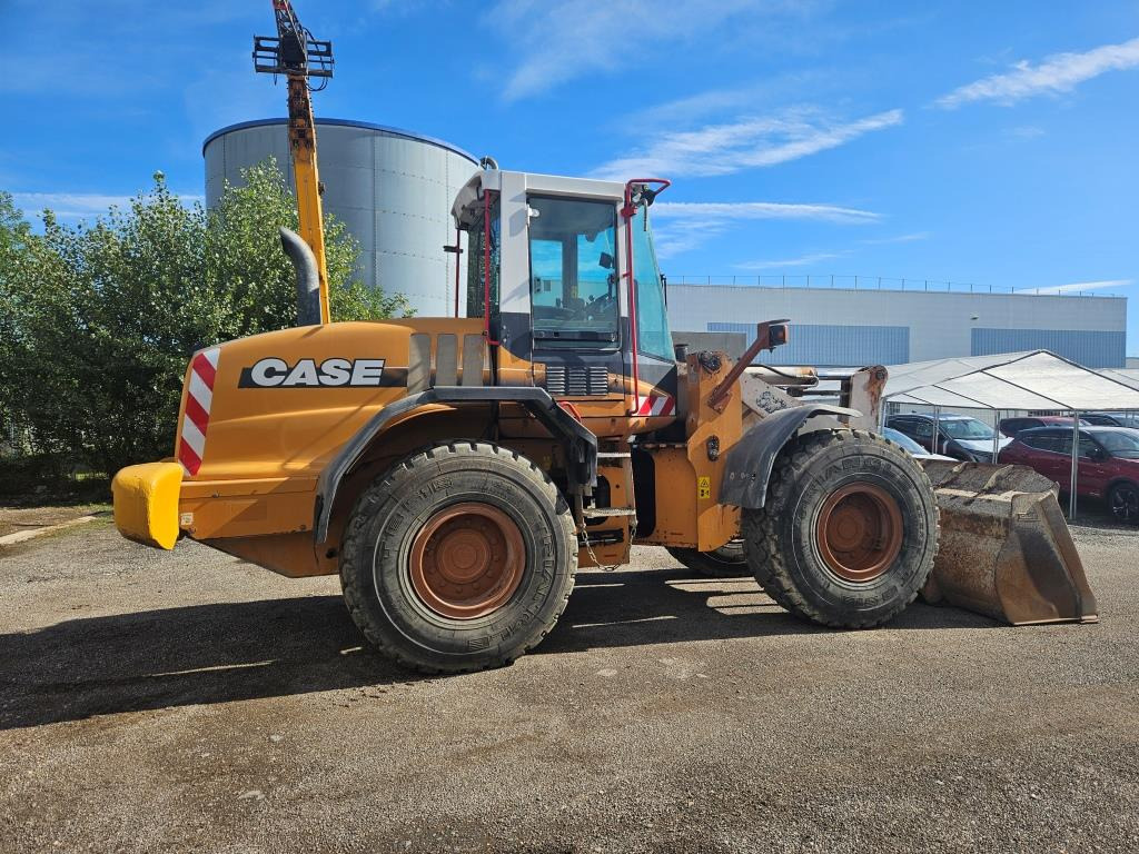 Wheel loader CASE 621 D: picture 8