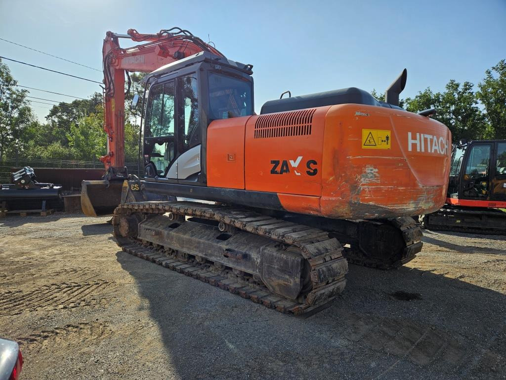 HITACHI ZX 210 LC - Crawler excavator: picture 3 HITACHI ZX 210 LC - Crawler excavator: picture 3