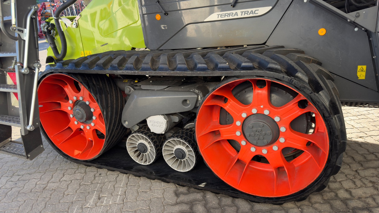 Combine harvester CLAAS Lexion 6900 TerraTrac 890 full Options: picture 15