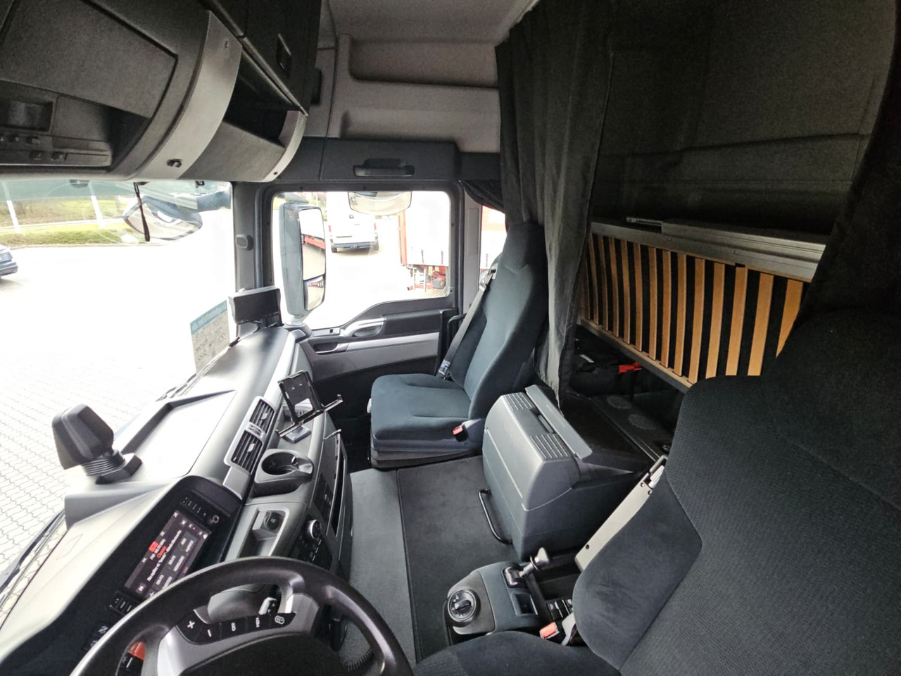 MAN TGS 26.500 6X2-4 - Container transporter/ Swap body truck: picture 5 MAN TGS 26.500 6X2-4 - Container transporter/ Swap body truck: picture 5