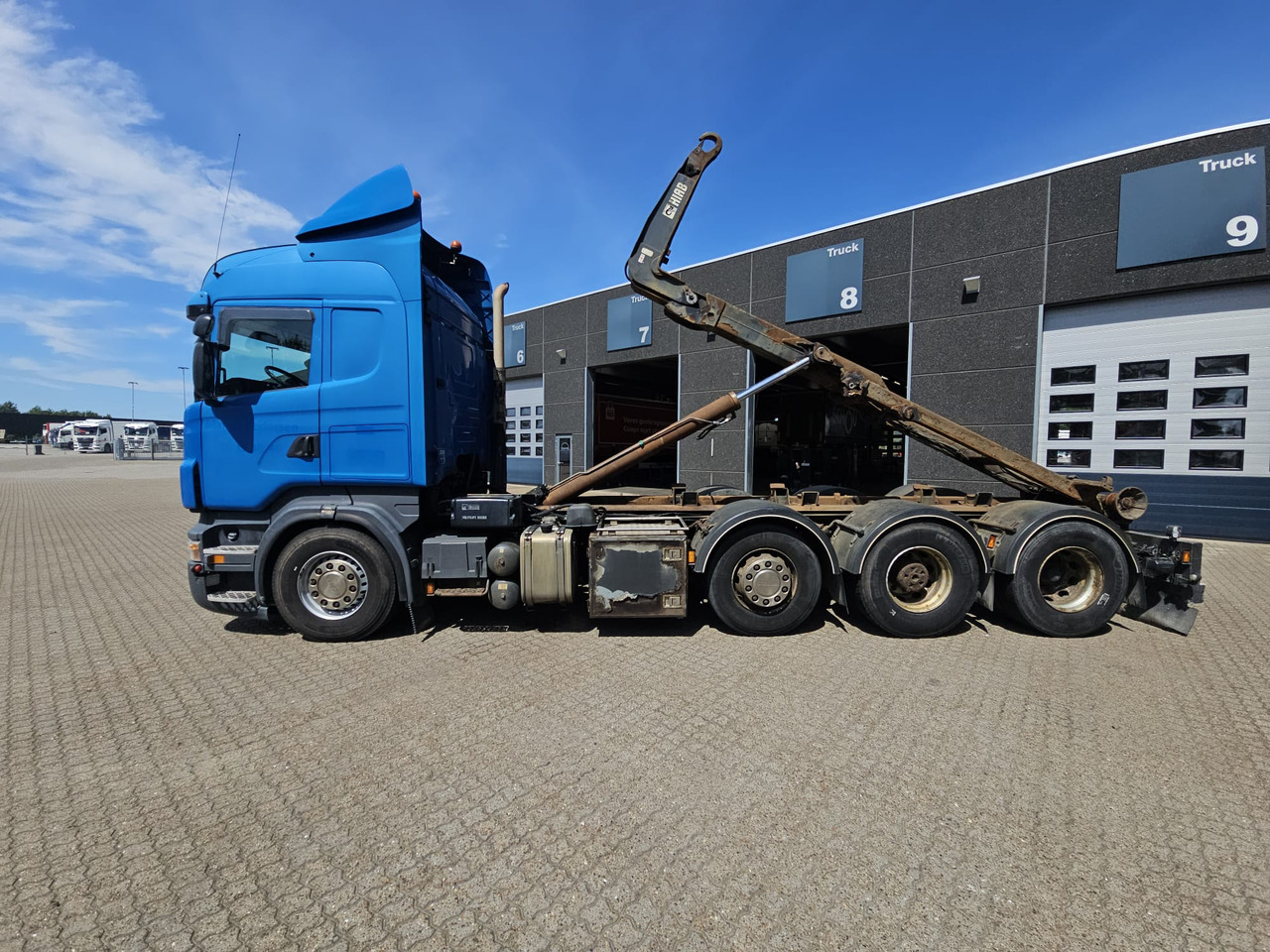 Scania R560 - Hook lift truck: picture 3 Scania R560 - Hook lift truck: picture 3