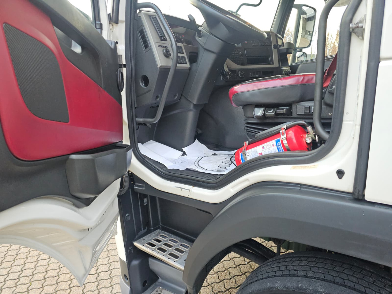 Volvo FM450 - Tractor unit: picture 5 Volvo FM450 - Tractor unit: picture 5