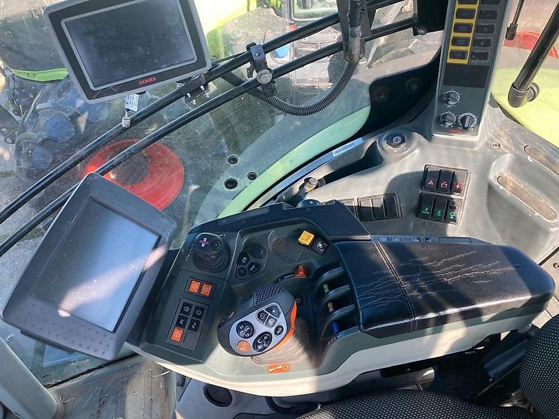 CLAAS Axion 830 - Farm tractor: picture 2 CLAAS Axion 830 - Farm tractor: picture 2