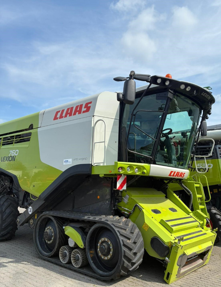 CLAAS Lexion 760TT - Combine harvester: picture 5 CLAAS Lexion 760TT - Combine harvester: picture 5