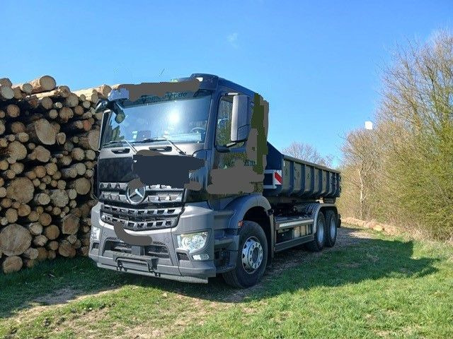 Mercedes-Benz Arocs 5 2648 Meiller Hakenlift 21-60 neuwertig - Hook lift truck: picture 2 Mercedes-Benz Arocs 5 2648 Meiller Hakenlift 21-60 neuwertig - Hook lift truck: picture 2