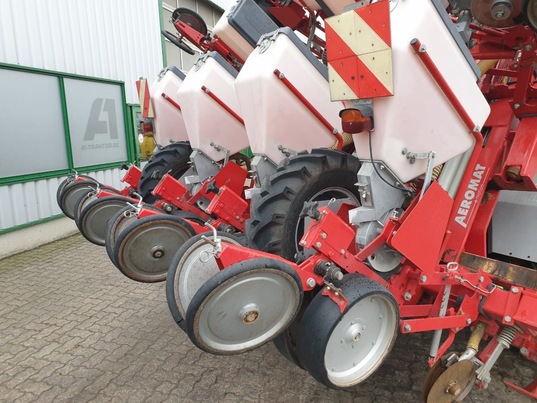 Becker AEROMAT MAXI-LINE - Seed drill: picture 2 Becker AEROMAT MAXI-LINE - Seed drill: picture 2