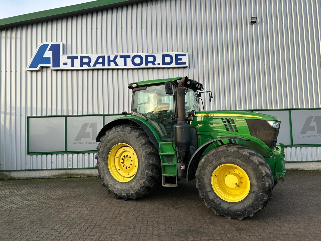 John Deere 6215R - Farm tractor: picture 2 John Deere 6215R - Farm tractor: picture 2