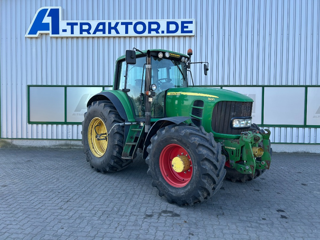 John Deere 7430 PREMIUM - Farm tractor: picture 5 John Deere 7430 PREMIUM - Farm tractor: picture 5