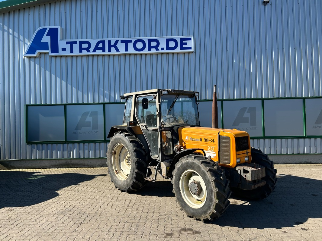 Renault 90-34 - Farm tractor: picture 5 Renault 90-34 - Farm tractor: picture 5