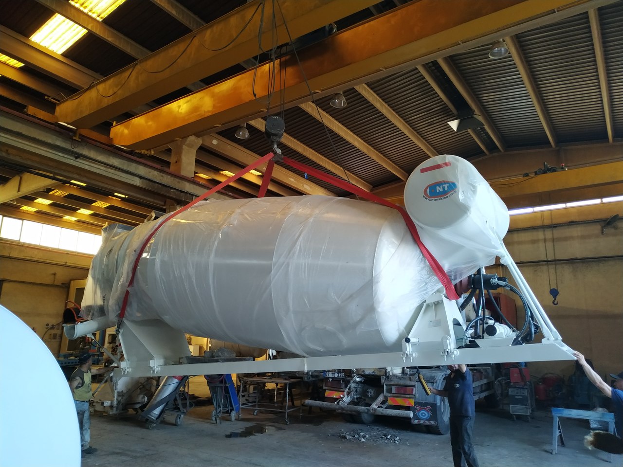 NT MAKINA 8-10-12 m3 CAPACITY MIXER - Concrete mixer drum: picture 3 NT MAKINA 8-10-12 m3 CAPACITY MIXER - Concrete mixer drum: picture 3