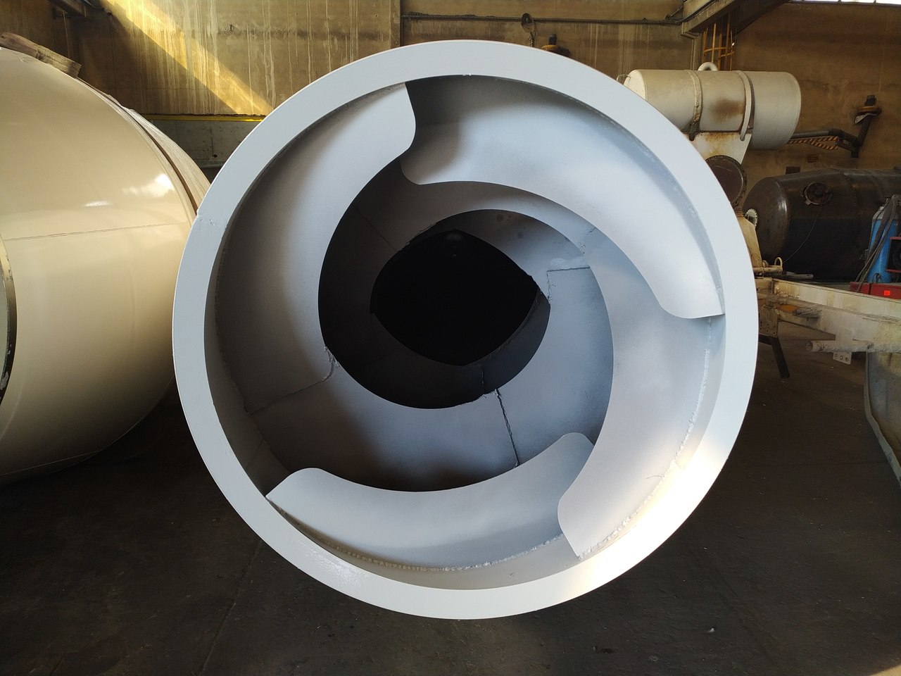 NT MAKINA DRUMS from 5 m3 to 15 m3 - Concrete mixer drum: picture 4 NT MAKINA DRUMS from 5 m3 to 15 m3 - Concrete mixer drum: picture 4