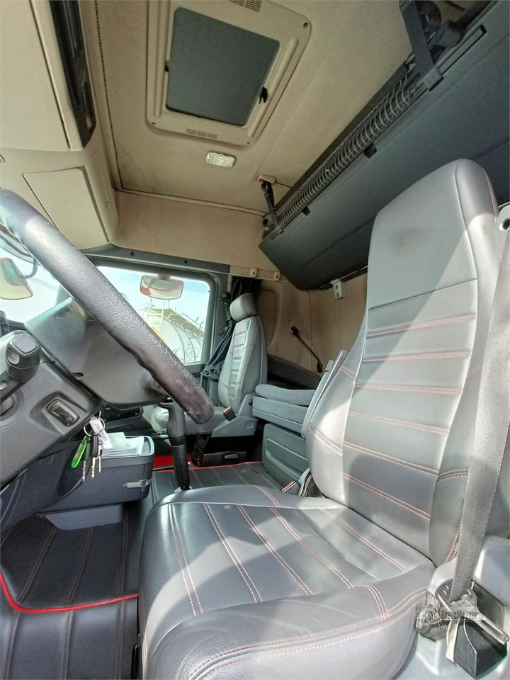 SCANIA R440 - Tractor unit: picture 5 SCANIA R440 - Tractor unit: picture 5