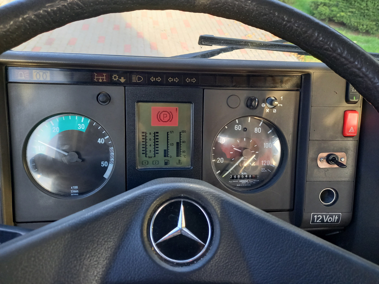 Crane truck UNIMOG U100L: picture 30 Crane truck UNIMOG U100L: picture 30