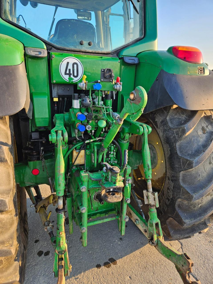 John Deere 6920 - Farm tractor: picture 5 John Deere 6920 - Farm tractor: picture 5