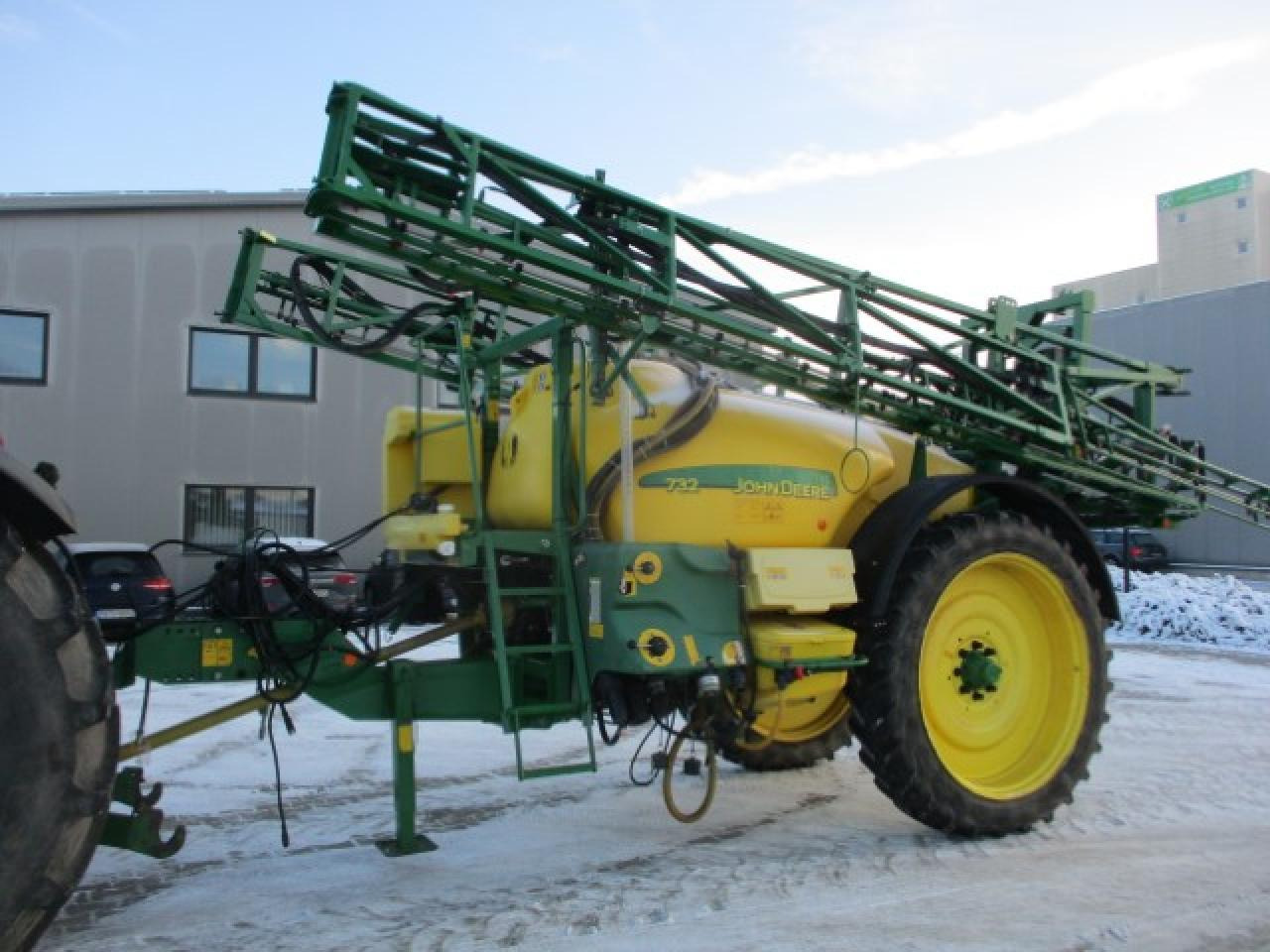John Deere 732 - Trailed sprayer: picture 1 John Deere 732 - Trailed sprayer: picture 1