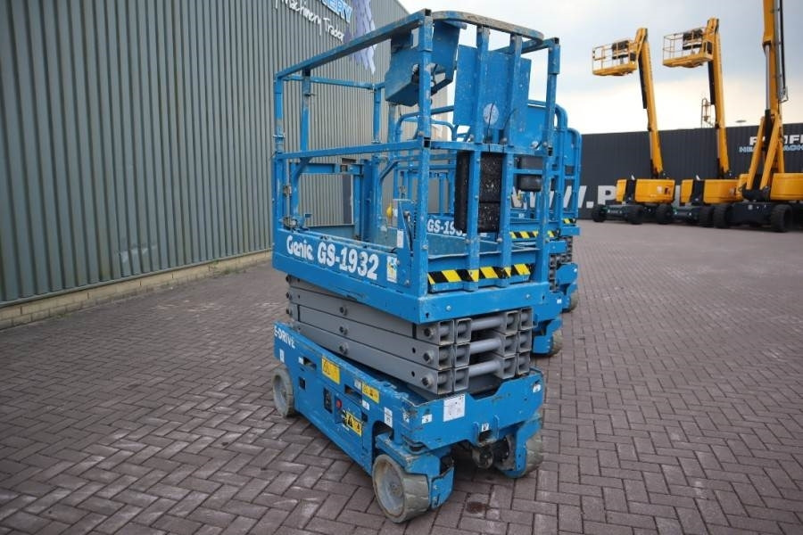 Genie GS1932 E-Drive Several In Stock, 8m Working Height  - Scissor lift: picture 3 Genie GS1932 E-Drive Several In Stock, 8m Working Height  - Scissor lift: picture 3