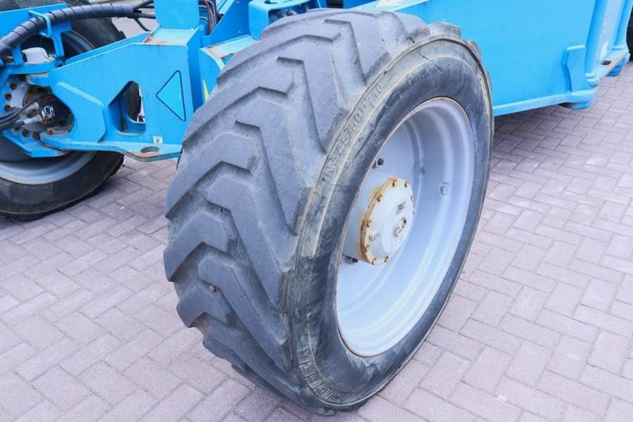 Articulated boom Genie ZX135/70 Diesel, 4x4x4 Drive, 43m Working Height,: picture 10