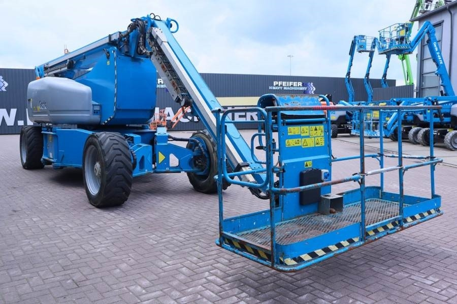 Articulated boom Genie ZX135/70 Diesel, 4x4x4 Drive, 43m Working Height,: picture 7