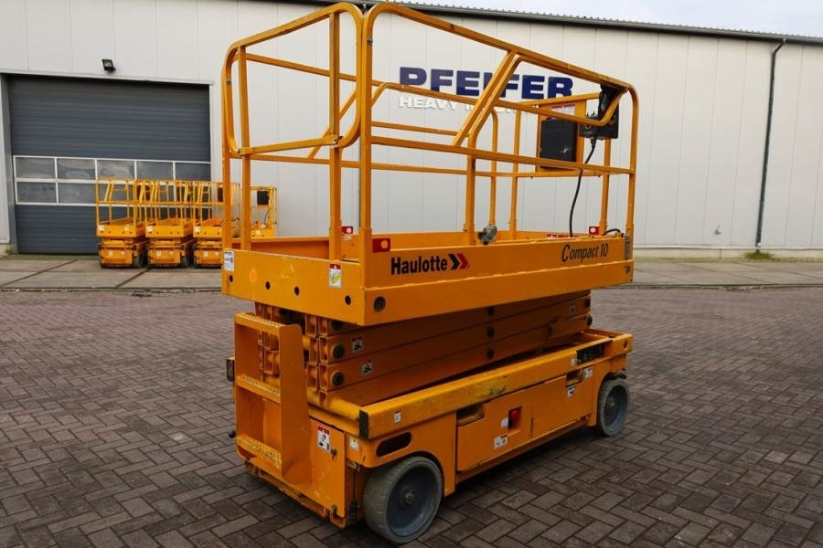 Haulotte Compact 10 Electric, 10m Working Height, 450kg Cap - Scissor lift: picture 2 Haulotte Compact 10 Electric, 10m Working Height, 450kg Cap - Scissor lift: picture 2