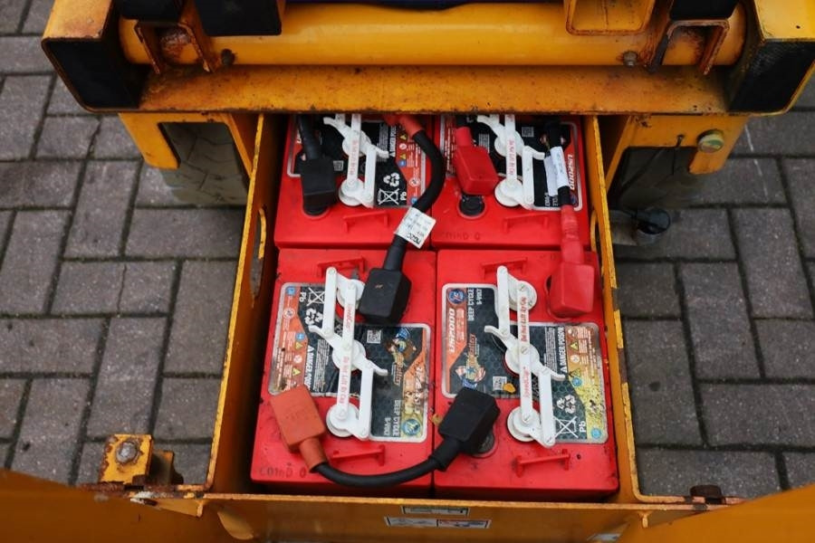 Haulotte Compact 10N Electric, 10m Working Height, 230kg Ca - Scissor lift: picture 5 Haulotte Compact 10N Electric, 10m Working Height, 230kg Ca - Scissor lift: picture 5