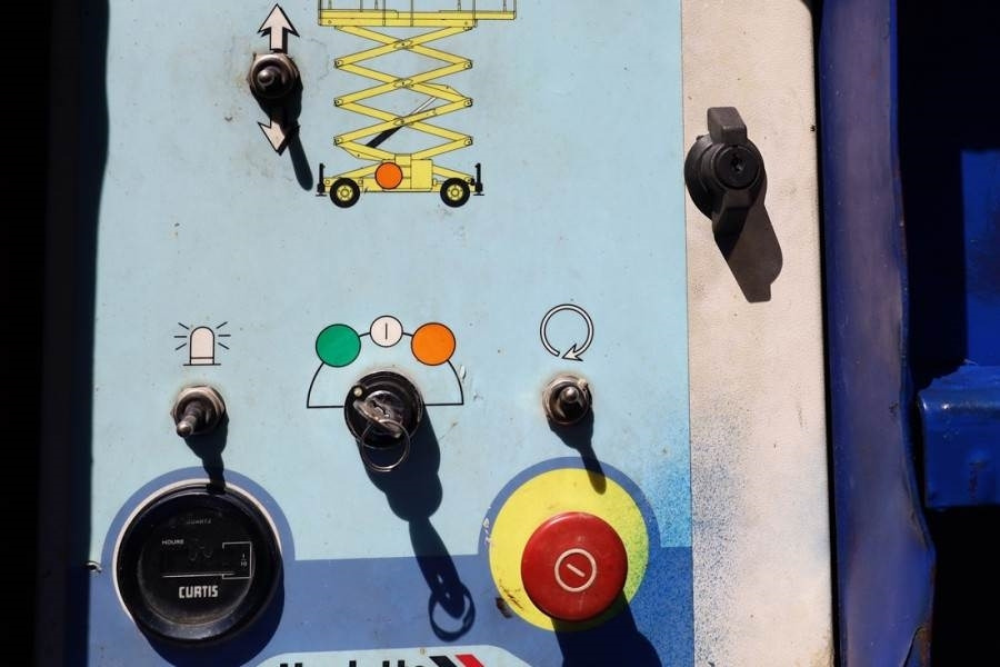 Haulotte H15SX Diesel, 4x4 Drive 15 Working Height, 500kg C - Scissor lift: picture 5 Haulotte H15SX Diesel, 4x4 Drive 15 Working Height, 500kg C - Scissor lift: picture 5