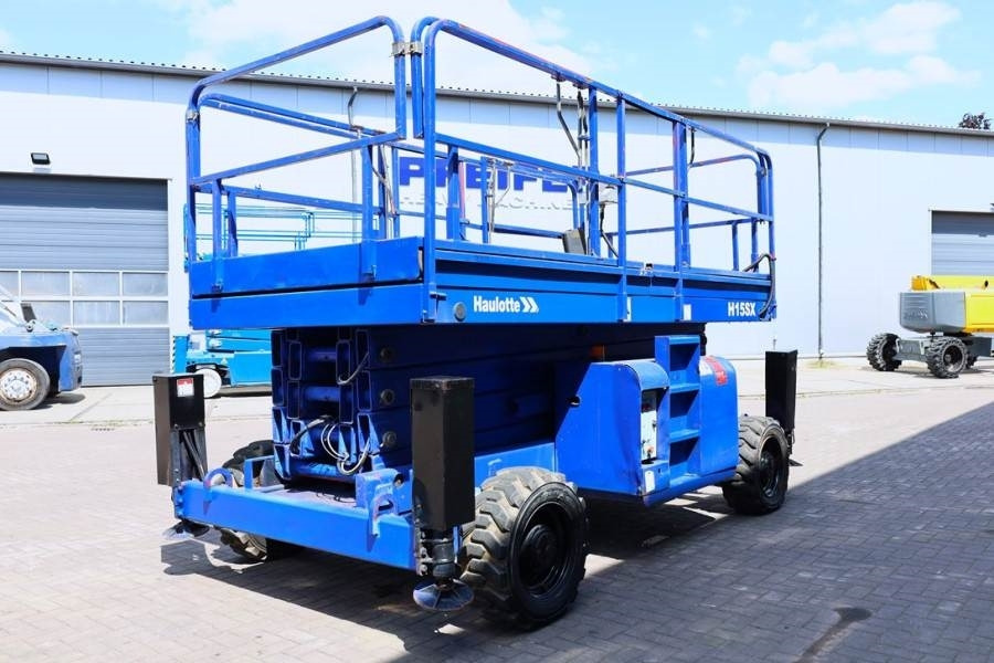 Haulotte H15SX Diesel, 4x4 Drive 15 Working Height, 500kg C - Scissor lift: picture 2 Haulotte H15SX Diesel, 4x4 Drive 15 Working Height, 500kg C - Scissor lift: picture 2