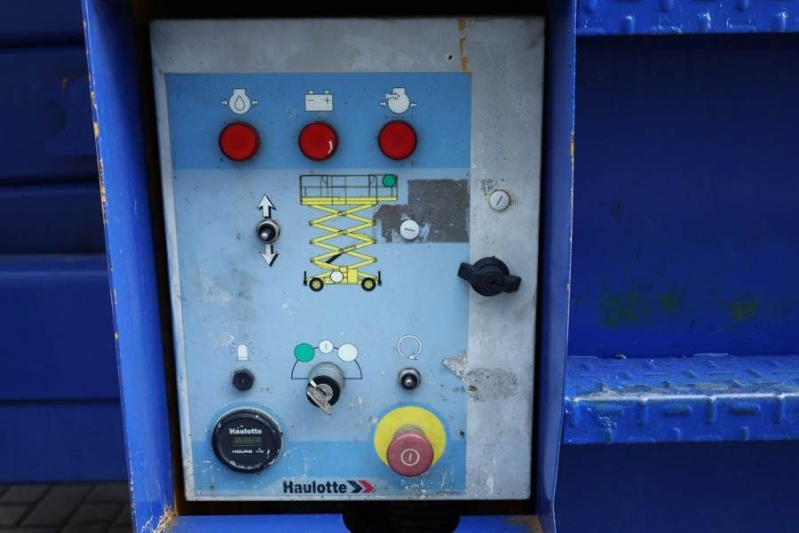 Haulotte H15SX Diesel, 4x4 Drive 15 Working Height, 500kg C - Scissor lift: picture 4 Haulotte H15SX Diesel, 4x4 Drive 15 Working Height, 500kg C - Scissor lift: picture 4