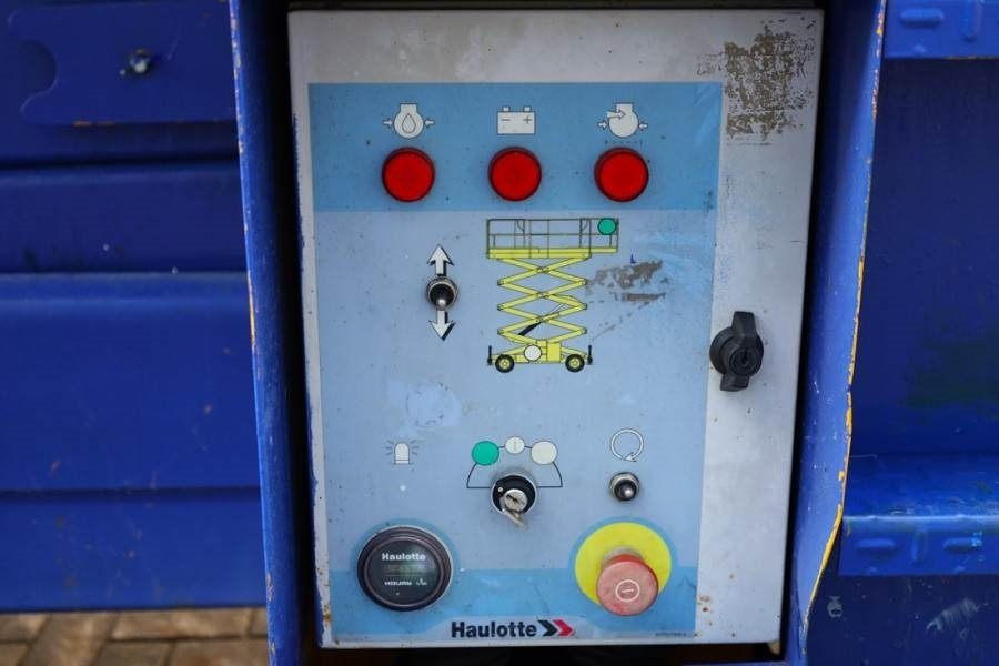 Haulotte H15SX Diesel, 4x4 Drive 15 Working Height, 500kg C - Scissor lift: picture 4 Haulotte H15SX Diesel, 4x4 Drive 15 Working Height, 500kg C - Scissor lift: picture 4