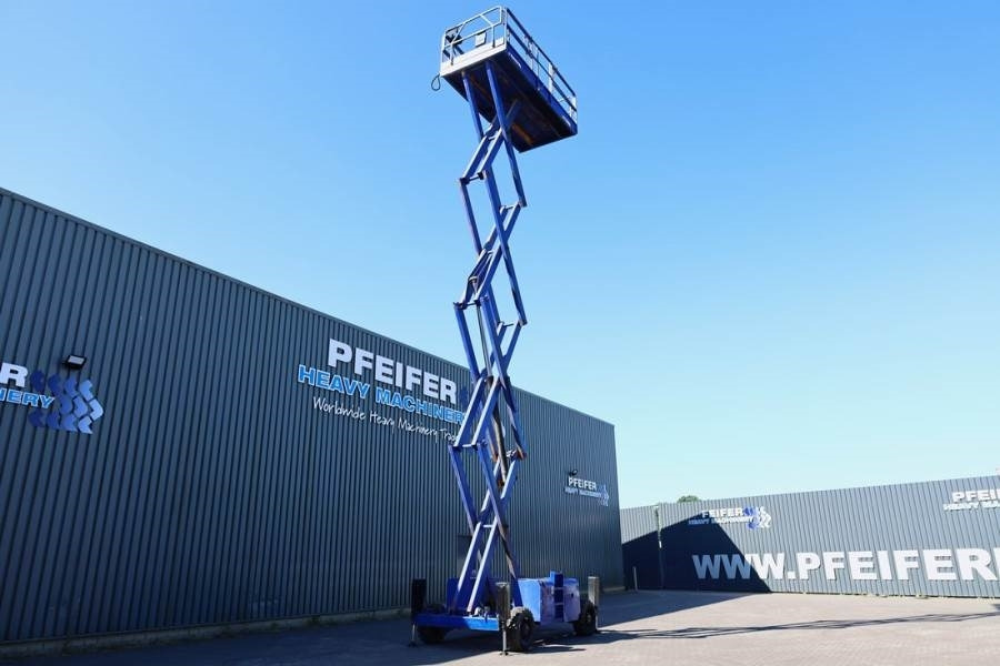 Haulotte H15SX Diesel, 4x4 Drive 15 Working Height, 500kg C - Scissor lift: picture 3 Haulotte H15SX Diesel, 4x4 Drive 15 Working Height, 500kg C - Scissor lift: picture 3