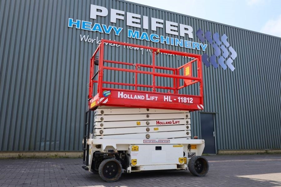 Holland Lift Ecostar HL-11812 Electric, 14m Working Height, 300 - Scissor lift: picture 1 Holland Lift Ecostar HL-11812 Electric, 14m Working Height, 300 - Scissor lift: picture 1
