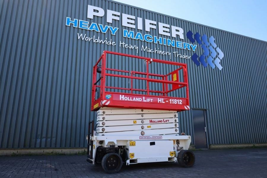Holland Lift Ecostar HL-11812 Electric, 14m Working Height, 300 - Scissor lift: picture 1 Holland Lift Ecostar HL-11812 Electric, 14m Working Height, 300 - Scissor lift: picture 1