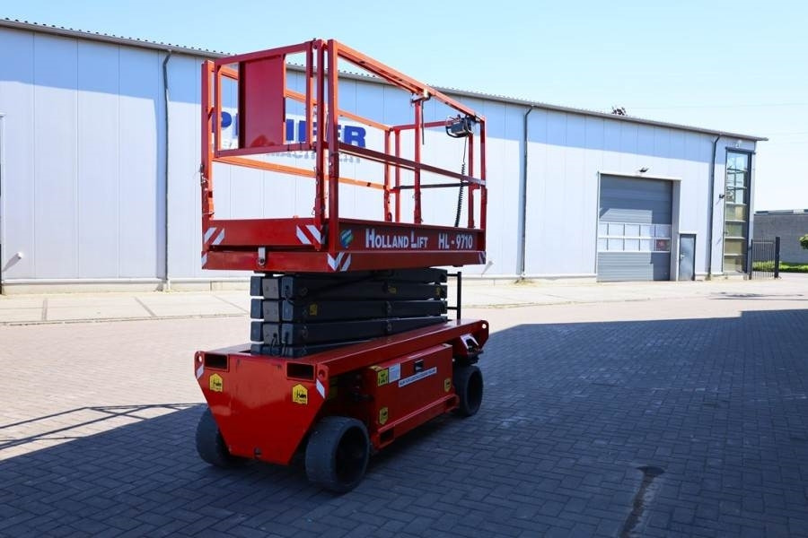 Holland Lift Ecostar HL-9710 Electric, 12m Working Height, 325k - Scissor lift: picture 2 Holland Lift Ecostar HL-9710 Electric, 12m Working Height, 325k - Scissor lift: picture 2