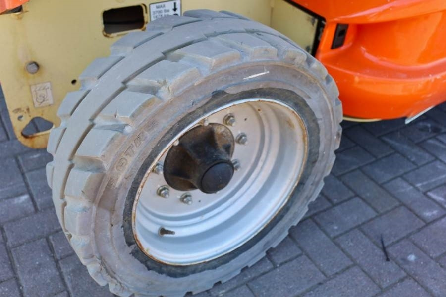 Scissor lift JLG 4069LE Electric, 14.2m Working Height, 360kg Capac: picture 16 Scissor lift JLG 4069LE Electric, 14.2m Working Height, 360kg Capac: picture 16