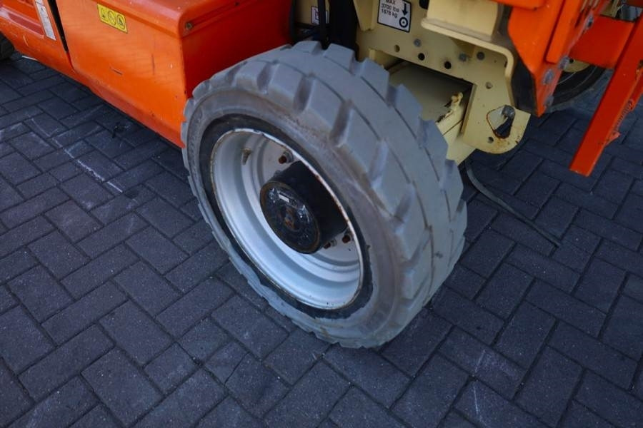 Scissor lift JLG 4069LE Electric, 14.2m Working Height, 360kg Capac: picture 13 Scissor lift JLG 4069LE Electric, 14.2m Working Height, 360kg Capac: picture 13