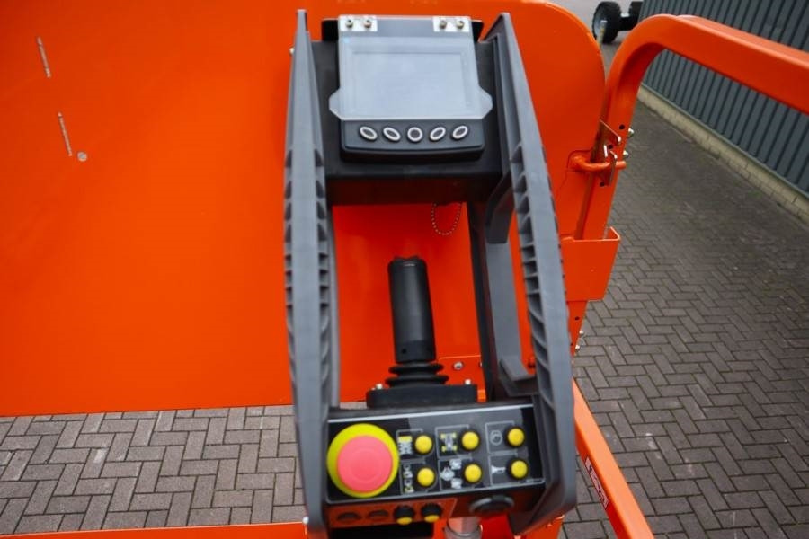 JLG RT3369 Unused, Diesel, 12m Working Height, 454kg C - Scissor lift: picture 5 JLG RT3369 Unused, Diesel, 12m Working Height, 454kg C - Scissor lift: picture 5