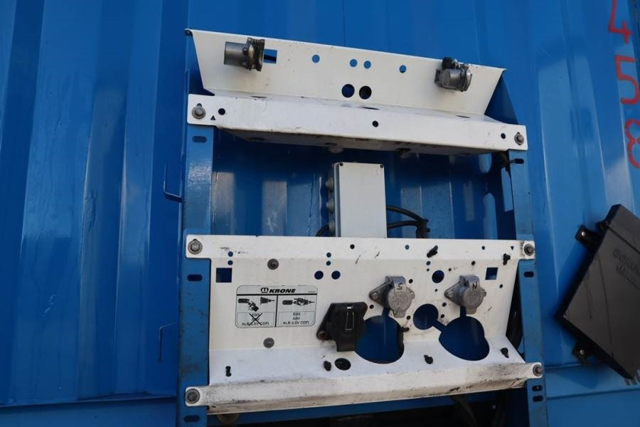 Krone SD Dutch Registration, 3-Axle, Lift Axle, Air Susp - Curtainsider trailer: picture 4 Krone SD Dutch Registration, 3-Axle, Lift Axle, Air Susp - Curtainsider trailer: picture 4