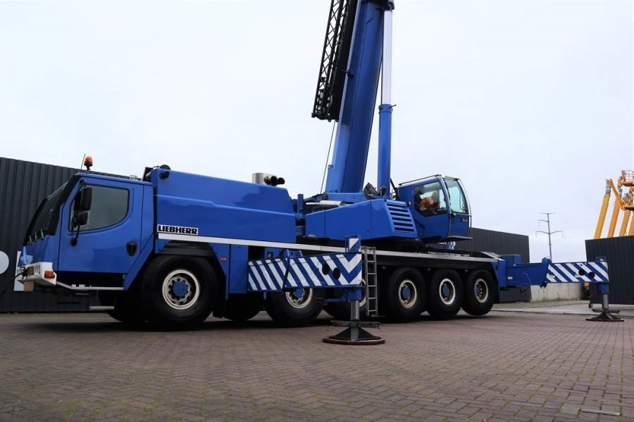 Liebherr LTM1150-6.1 Dutch Vehicle Registration, Valid Abom - All terrain crane: picture 2 Liebherr LTM1150-6.1 Dutch Vehicle Registration, Valid Abom - All terrain crane: picture 2