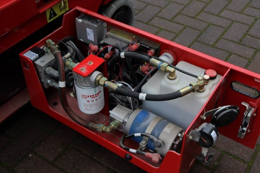 Scissor lift Magni ES0807E Available Directly From Stock, Electric, 7: picture 13